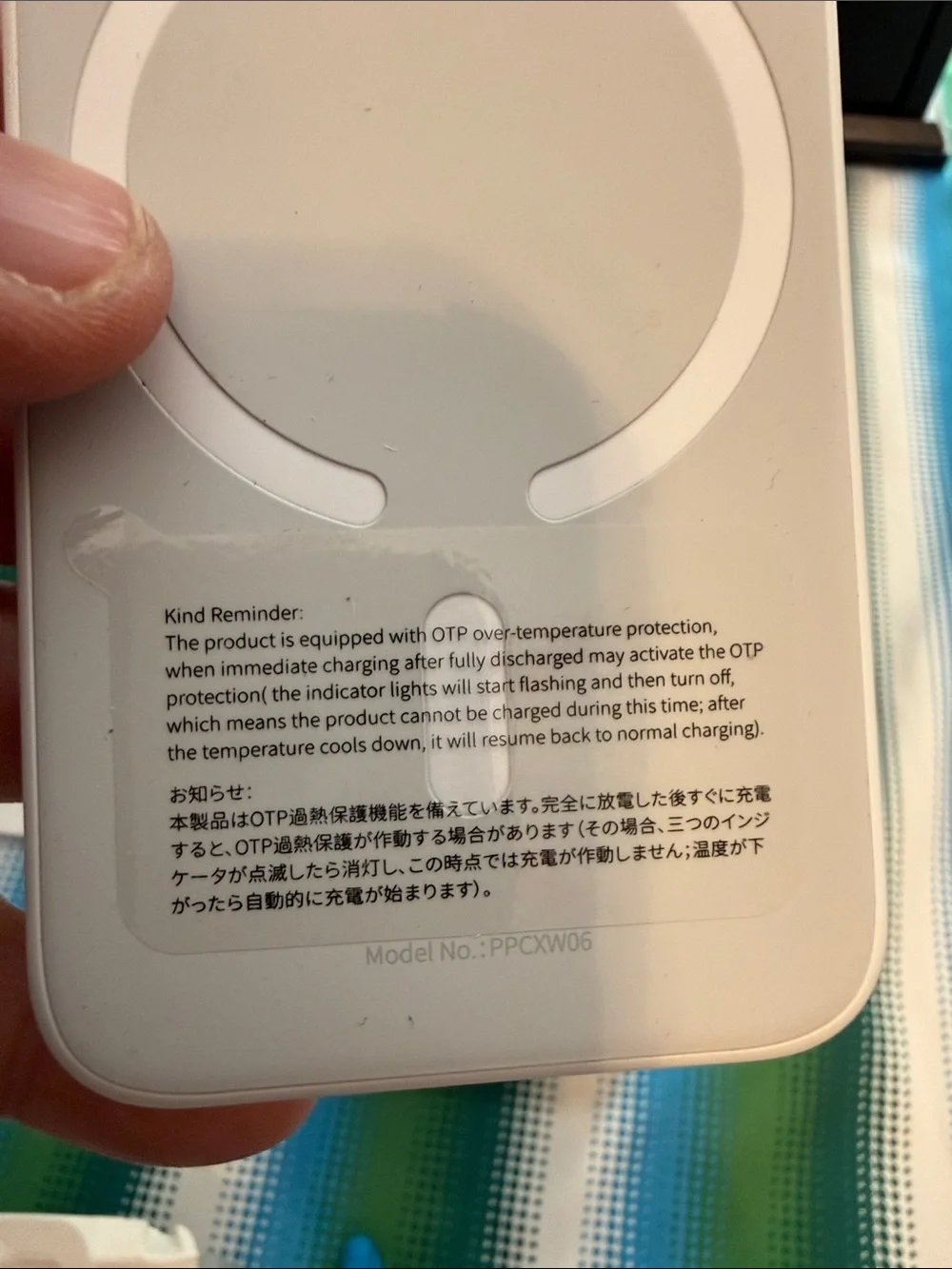 20W White Magnetic Wireless Power Bank 6000mAh